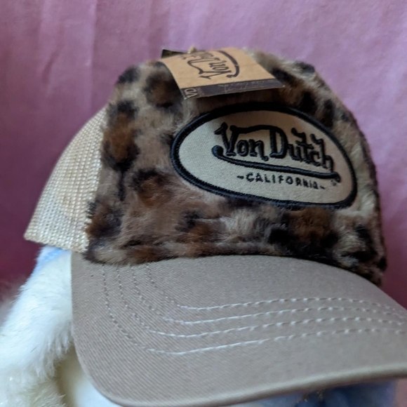 von dutch faux fur cap - Picture 4 of 4